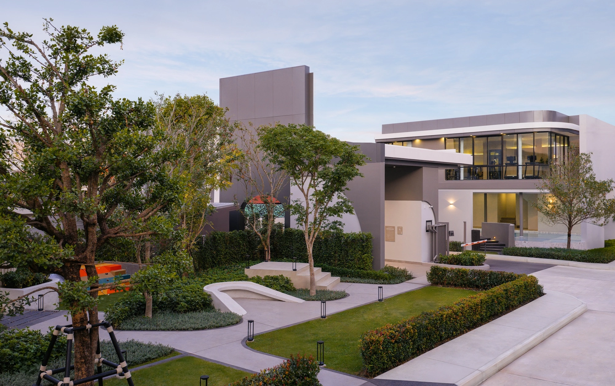 Concept Image | Peace & Living